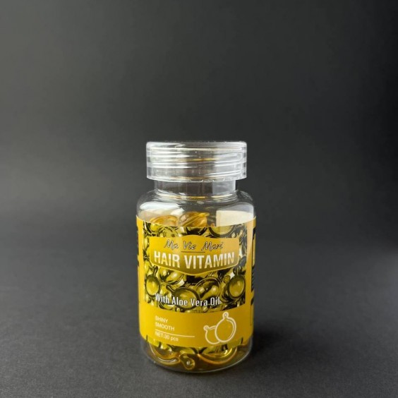 A set of 3 jars of Ma Vie Mari hair capsules at a discount